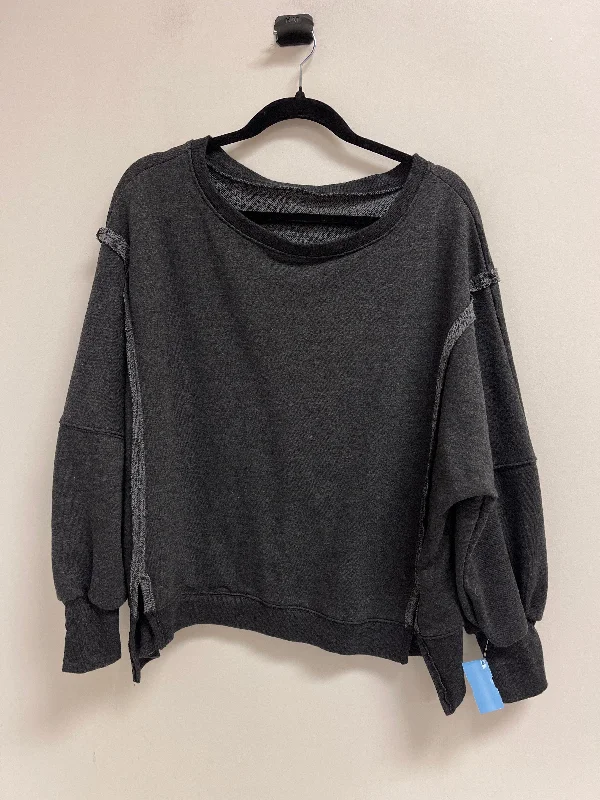 Sweater By Clothes Mentor In Grey, Size: M