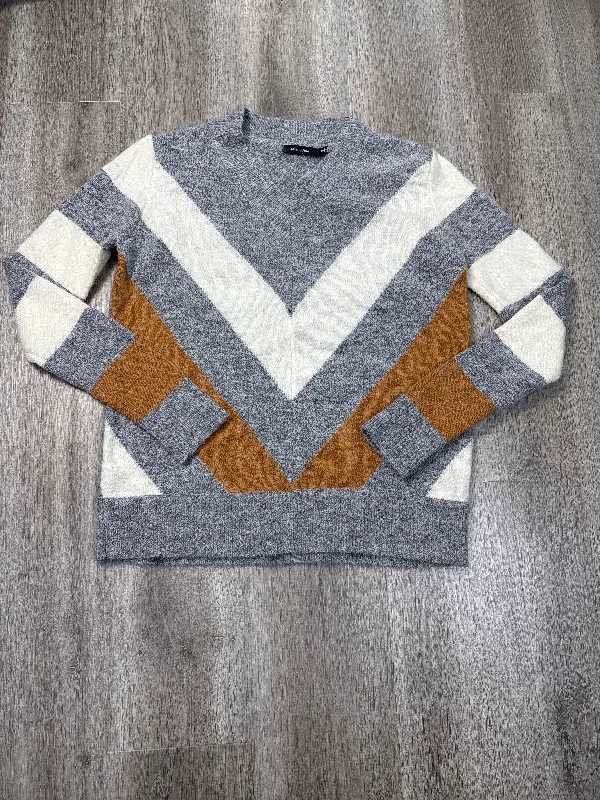 Sweater By Doe & Rae In Grey, Size: S