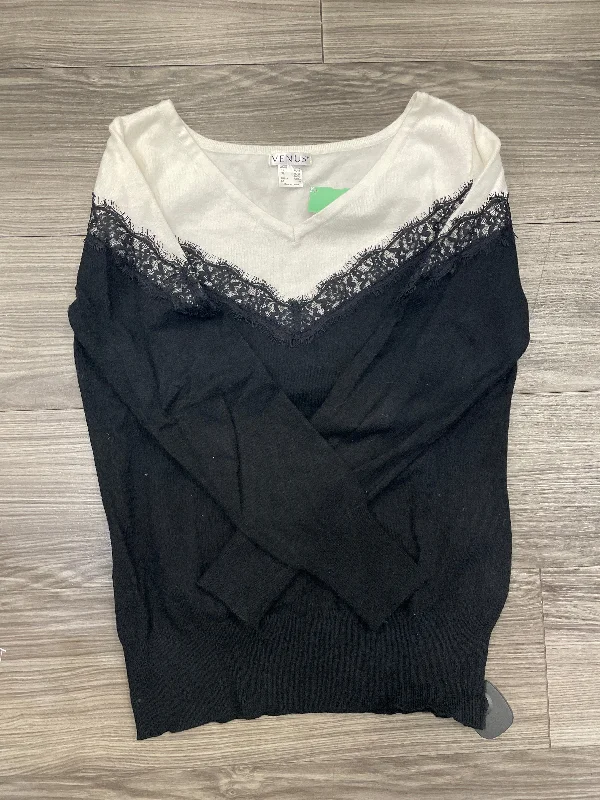 Sweater By Venus In Black & White, Size: L