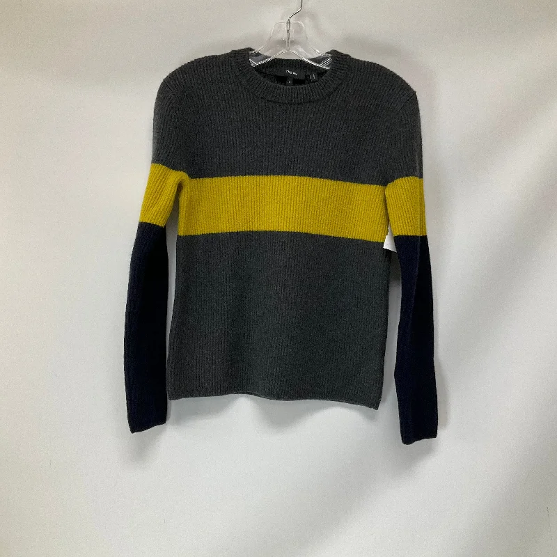 Sweater By Theory In Grey, Size: S