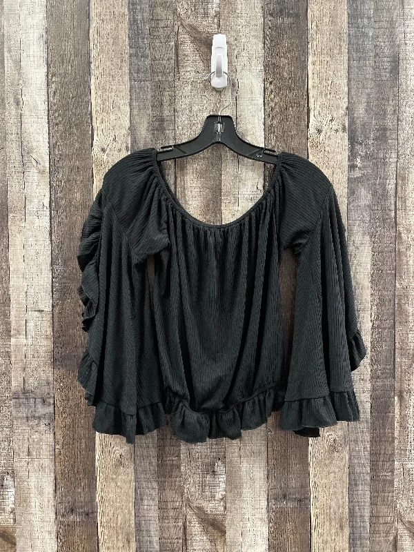 Top Long Sleeve By Cme In Black, Size: S