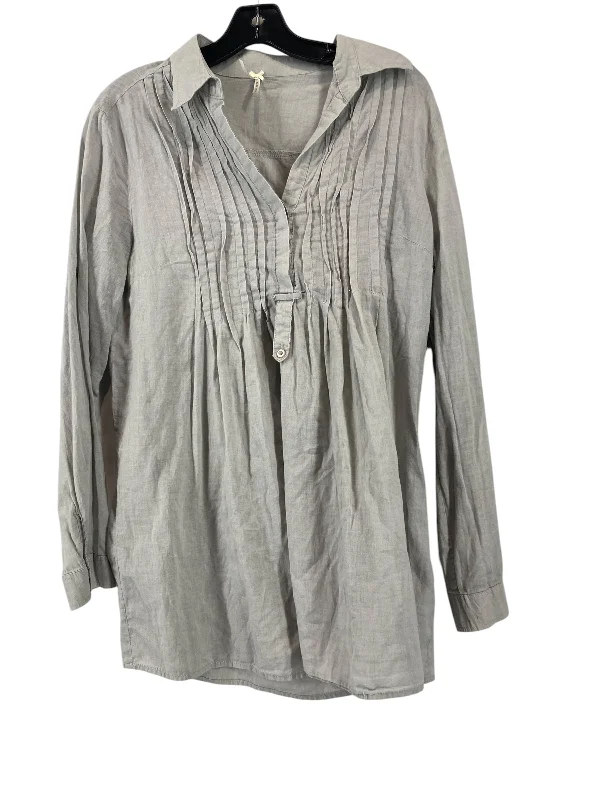 Top Long Sleeve By Lapis In Grey, Size: L